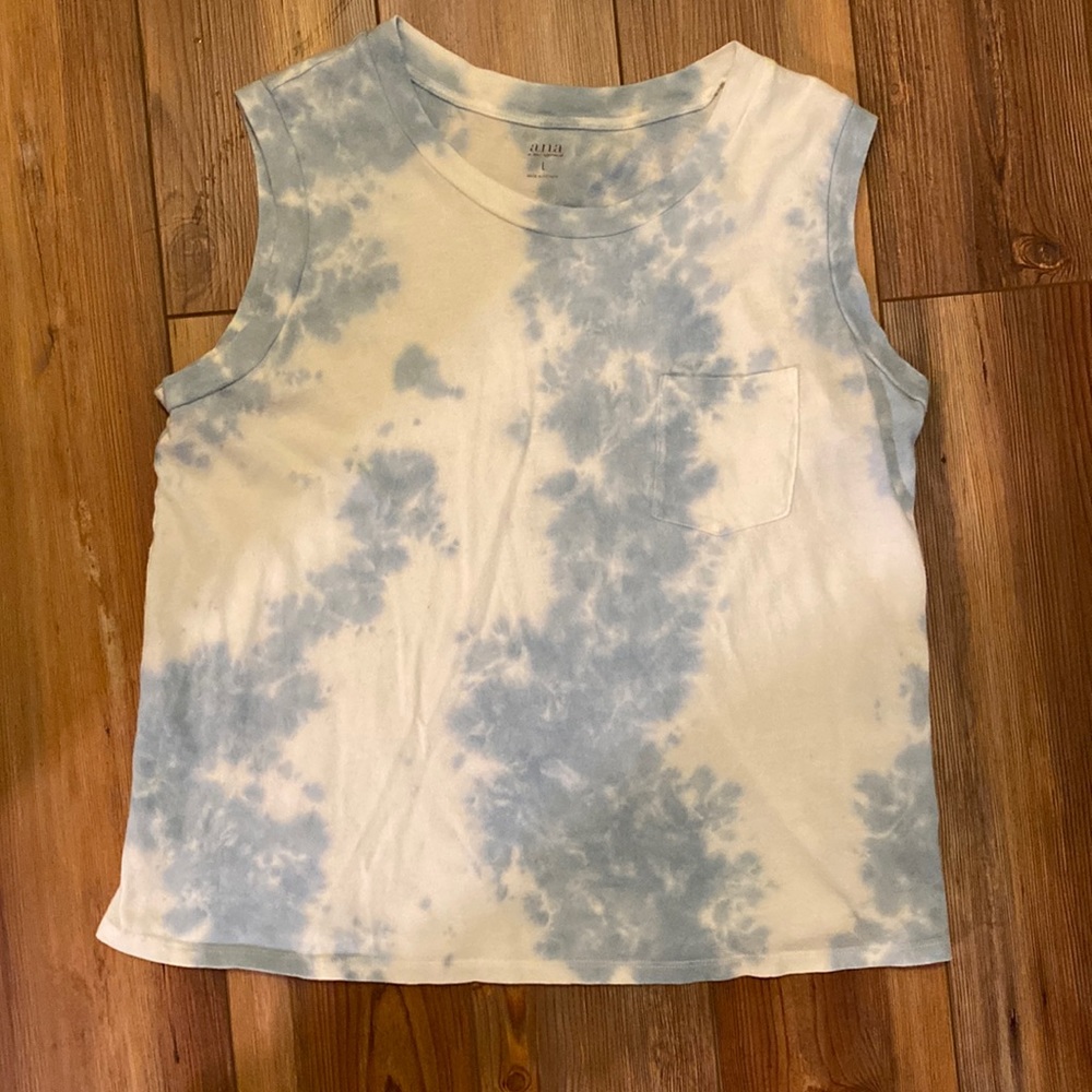 Women”s tank top